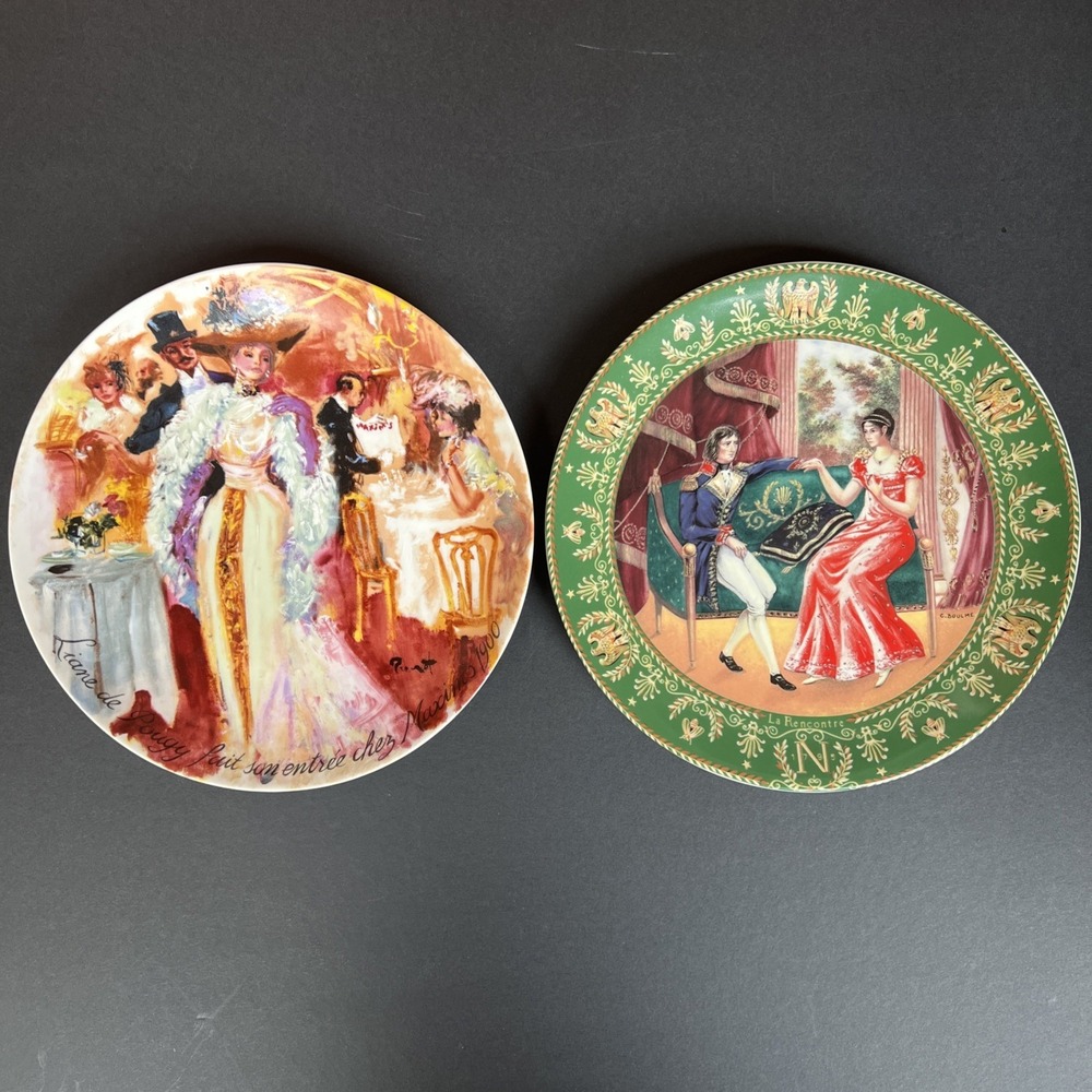 VTG Limoges France Collector Plates Set of 2 Napoleon Maxim's Paris Decorative